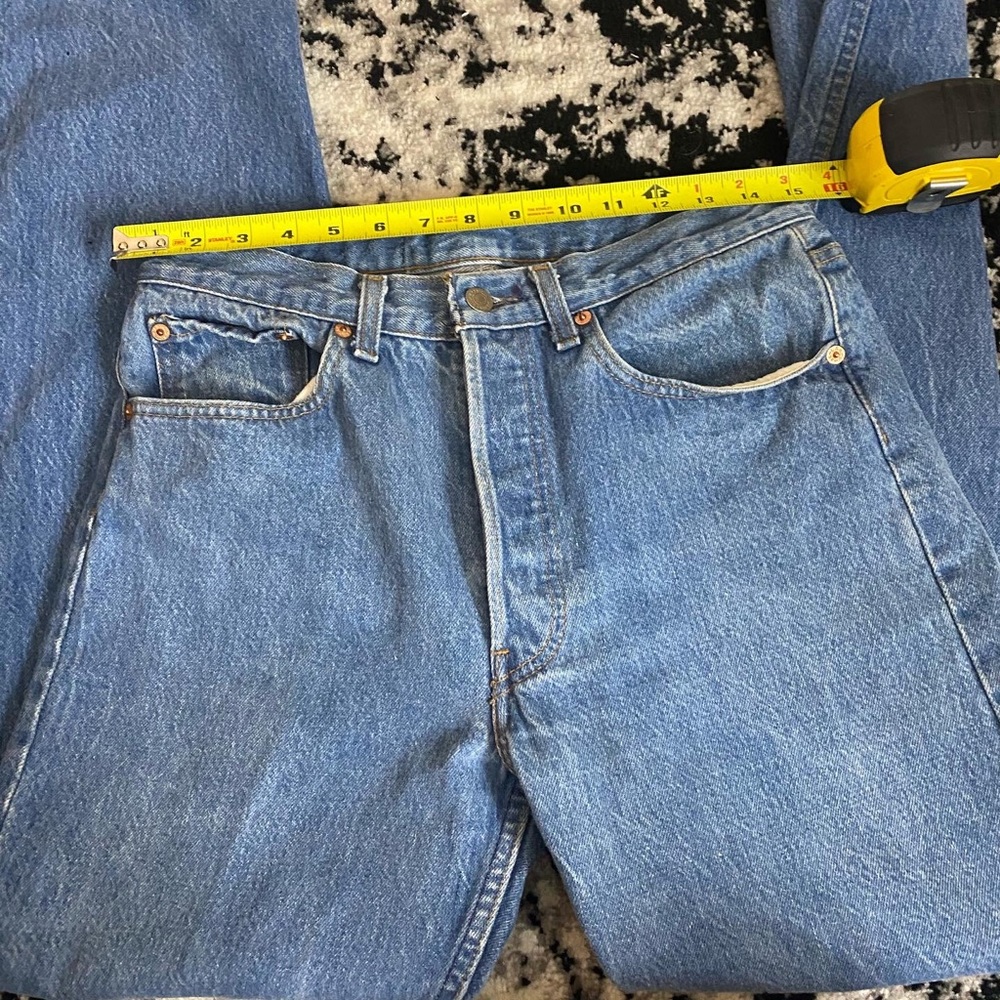 High waisted Levi’s mom jeans